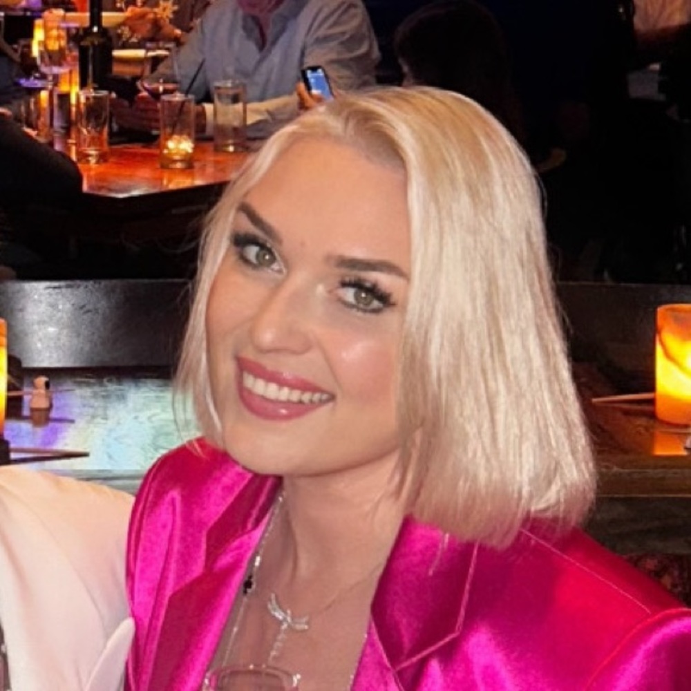 Meet your Posher, Olesya